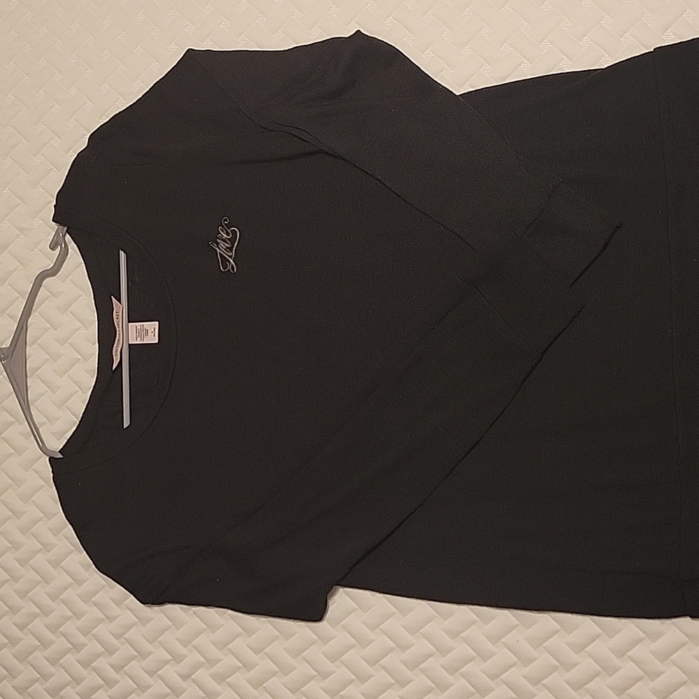 Victoria's Secret Black Longsleeve "Love" Top - Size M